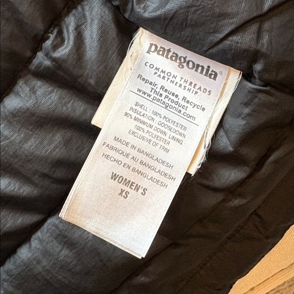 Patagonia Puffer Jacket - Picture 7 of 8